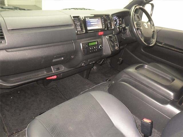 Toyota HIACE VAN 2021 7022053-4