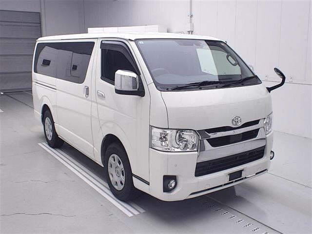 Toyota HIACE VAN 2021 7022054-0