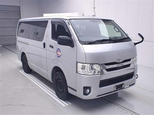 Toyota HIACE VAN 2018 7022056-0