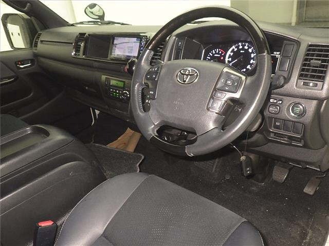Toyota HIACE VAN 2021 7022063-3