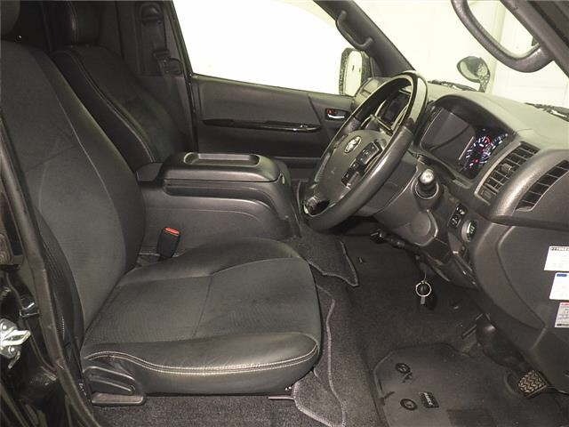 Toyota HIACE VAN 2021 7022068-5