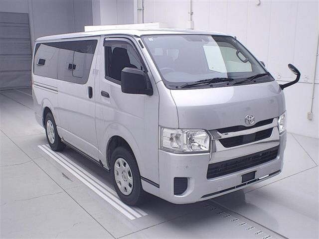 Toyota HIACE VAN 2020 7022071-0