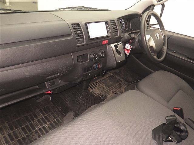 Toyota HIACE VAN 2020 7022071-4