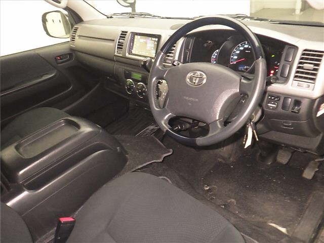 Toyota HIACE VAN 2013 7022076-3