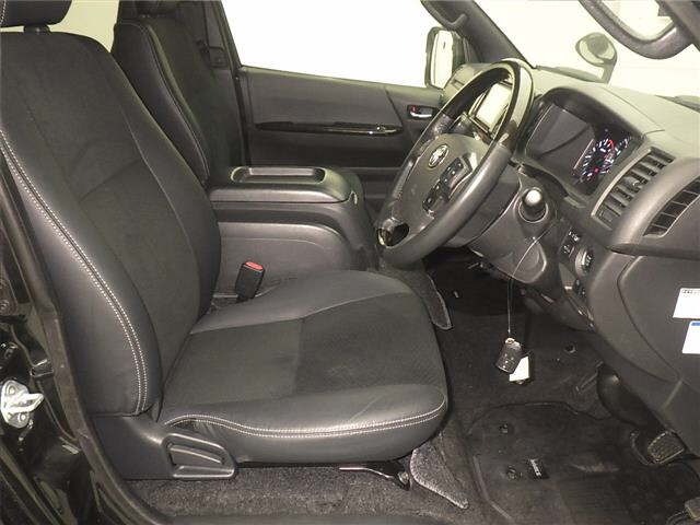 Toyota HIACE VAN 2022 7022083-5