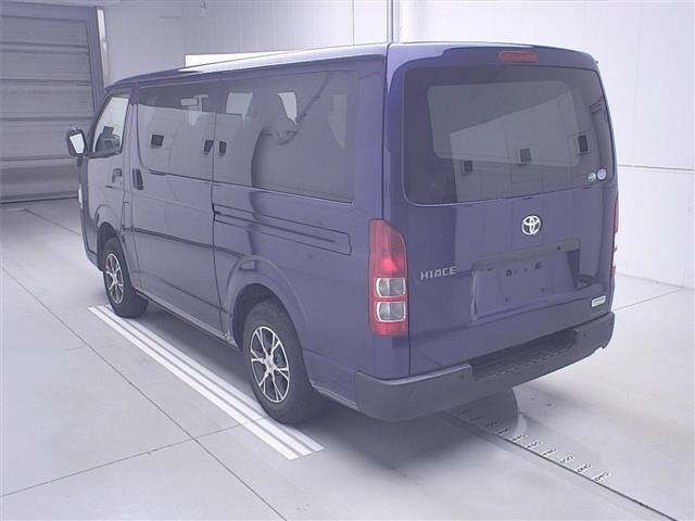 Toyota HIACE VAN 2021 7022084-1