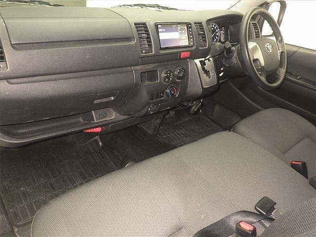 Toyota HIACE VAN 2020 7022087-4