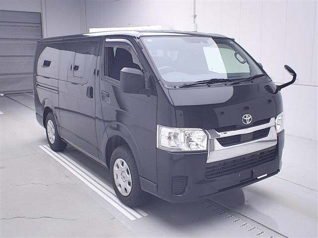 Toyota HIACE VAN 2021 7022088-0