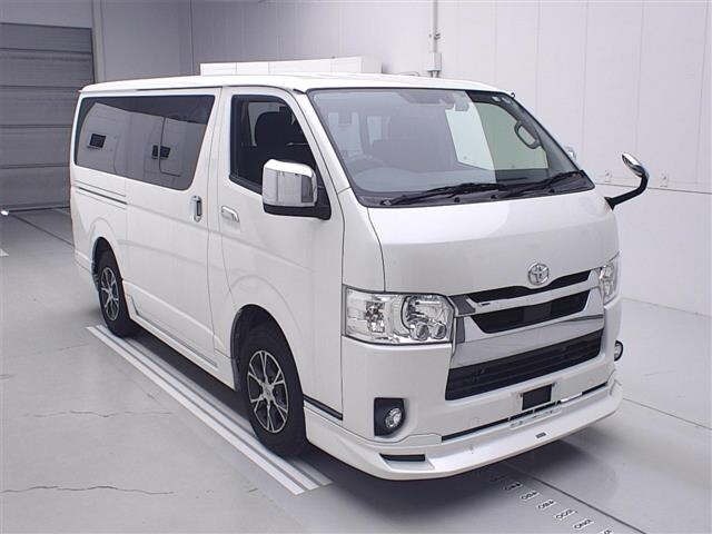 Toyota HIACE VAN 2020 7022093-0