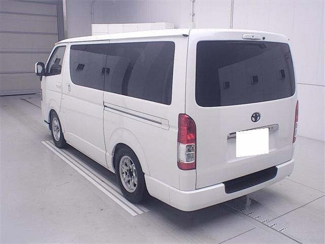 Toyota HIACE VAN 2020 7022095-1
