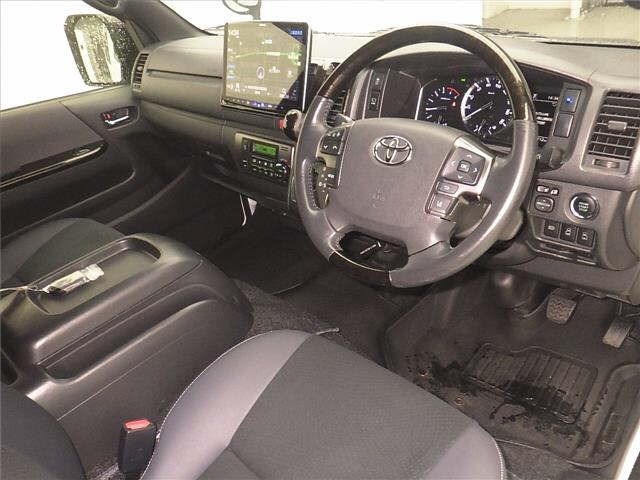 Toyota HIACE VAN 2020 7022095-3