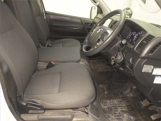 Toyota HIACE VAN 2021 7022096-5