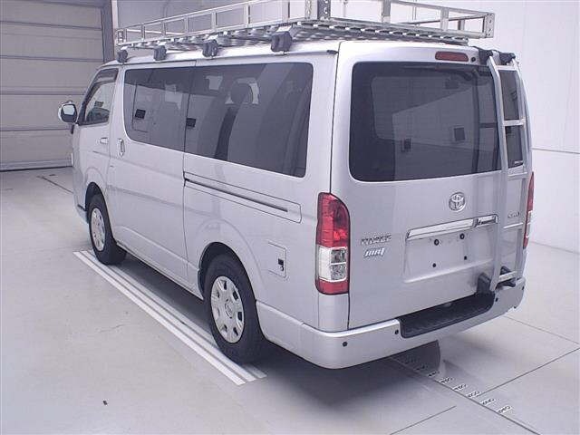 Toyota HIACE VAN 2014 7022104-1