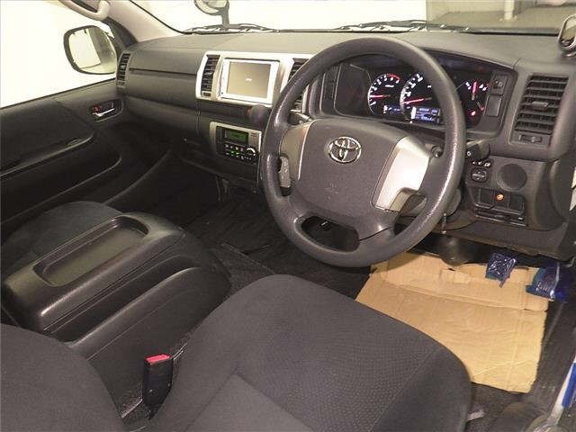 Toyota HIACE VAN 2014 7022104-3