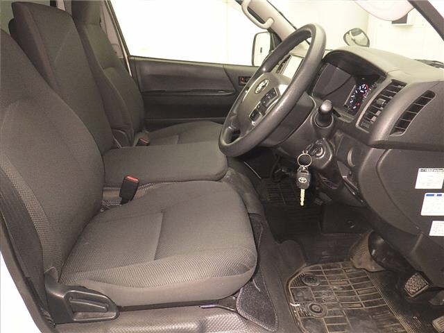Toyota HIACE VAN 2021 7022105-5