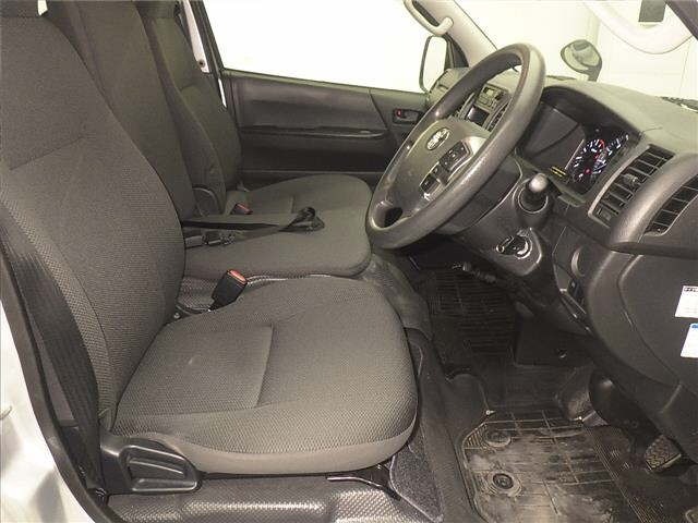 Toyota HIACE VAN 2021 7022106-5