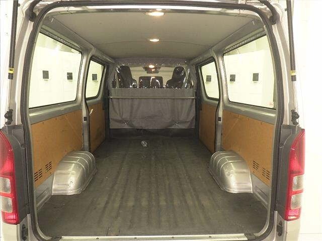 Toyota HIACE VAN 2021 7022106-7