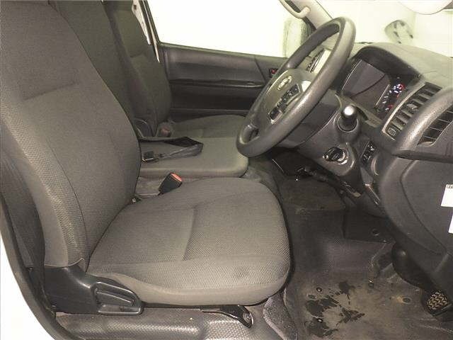 Toyota HIACE VAN 2022 7022108-5