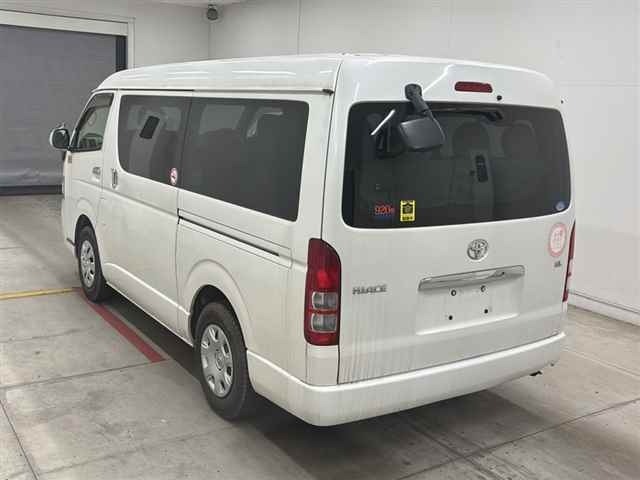 Toyota HIACE WAGON 2012 7023481-1