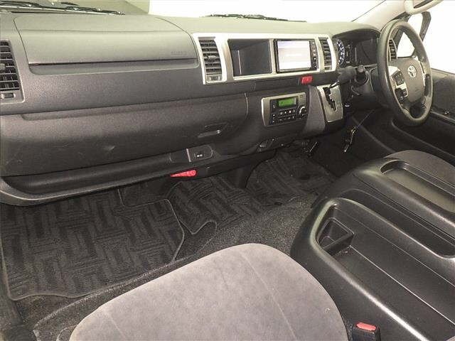 Toyota HIACE WAGON 2020 7023484-4