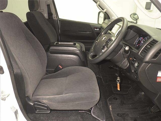 Toyota HIACE WAGON 2020 7023484-5
