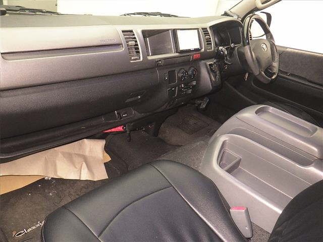 Toyota HIACE WAGON 2010 7023504-4