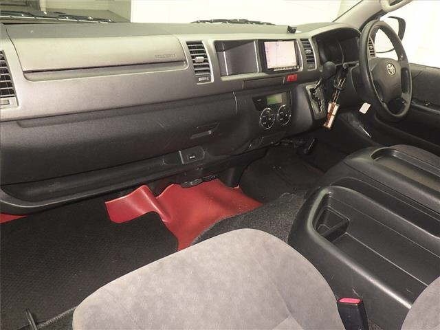 Toyota HIACE WAGON 2011 7023513-4