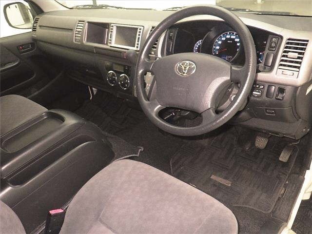 Toyota HIACE WAGON 2010 7023524-3