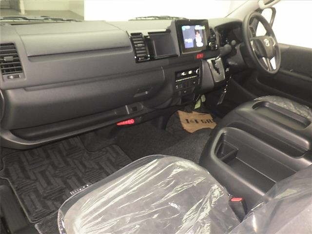 Toyota HIACE WAGON 2026 7023564-4