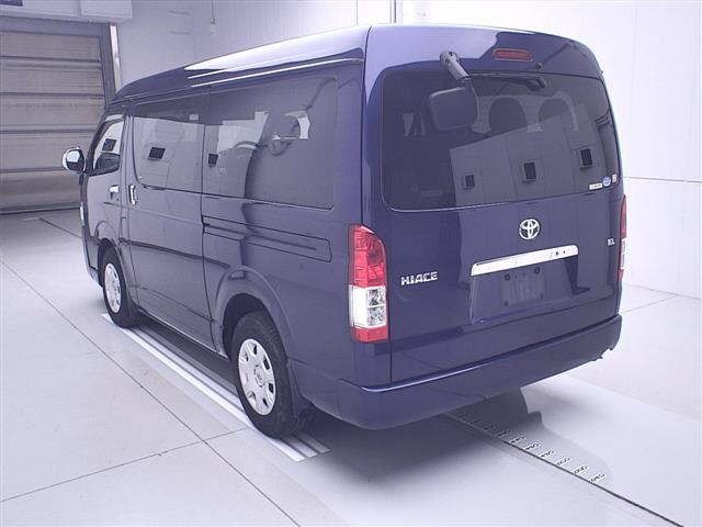 Toyota HIACE WAGON 2017 7023565-1