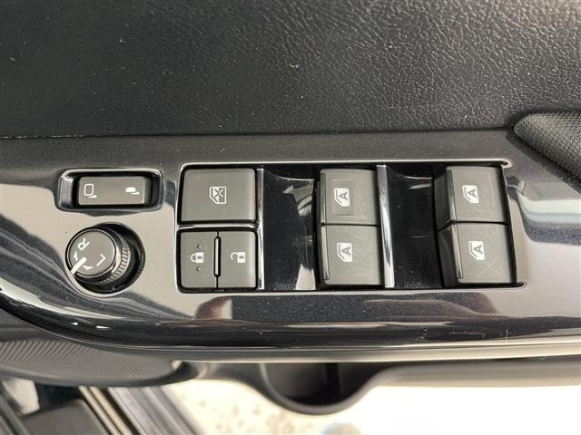 Toyota HILUX 2022 7013860-10