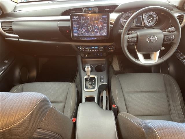 Toyota HILUX 2021 7013944-14