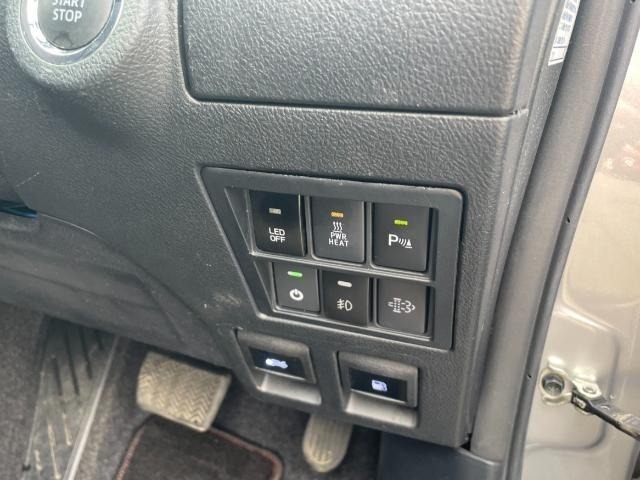 Toyota HILUX 2021 7014006-15