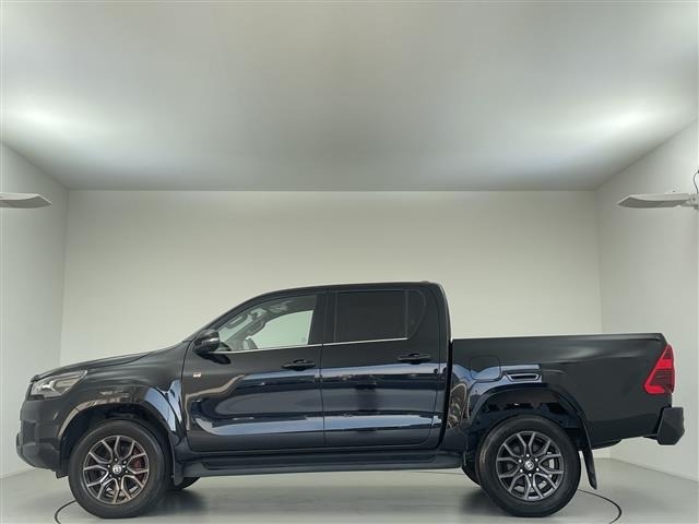 Toyota HILUX 2023 7014041-14