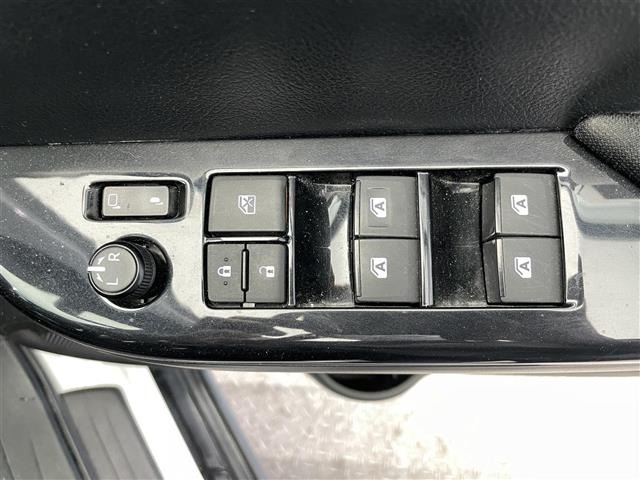 Toyota HILUX 2021 7014050-6