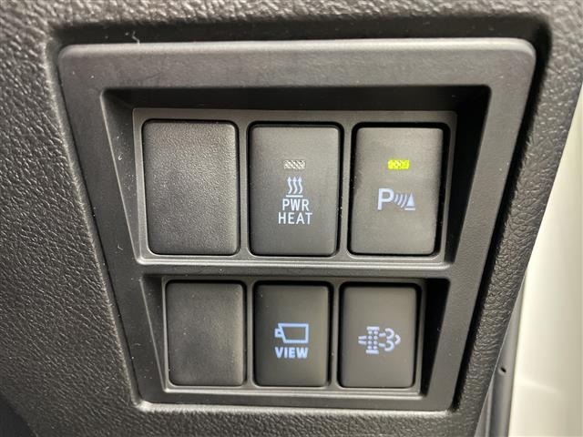 Toyota HILUX 2022 7014061-3