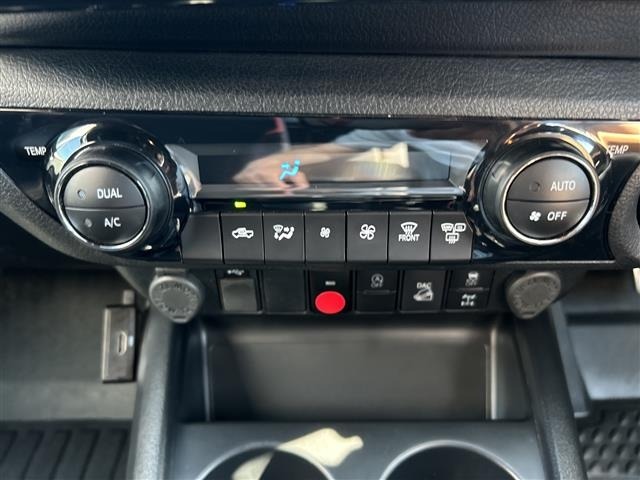 Toyota HILUX 2023 7014077-1