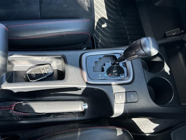Toyota HILUX 2023 7014077-3