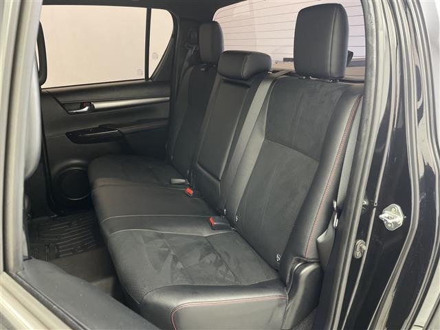 Toyota HILUX 2023 7014083-10