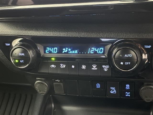 Toyota HILUX 2023 7014083-12