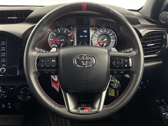 Toyota HILUX 2023 7014083-14