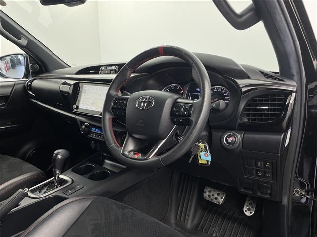 Toyota HILUX 2023 7014083-3