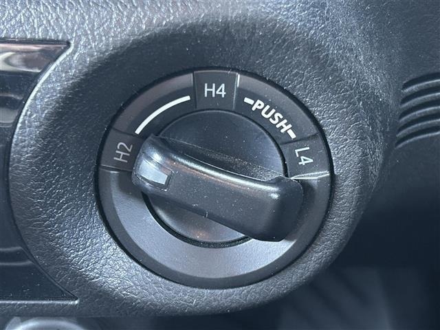 Toyota HILUX 2024 7014115-1
