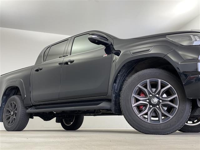 Toyota HILUX 2022 7014130-12