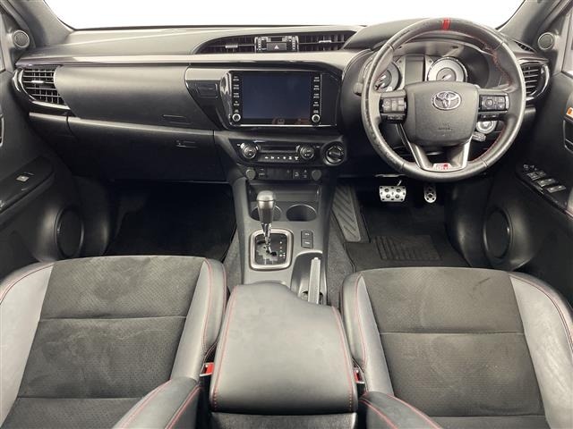 Toyota HILUX 2022 7014130-15
