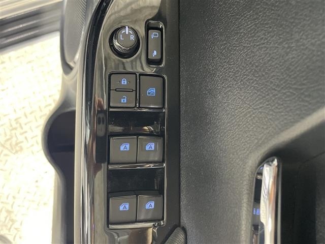 Toyota HILUX 2020 7014161-12