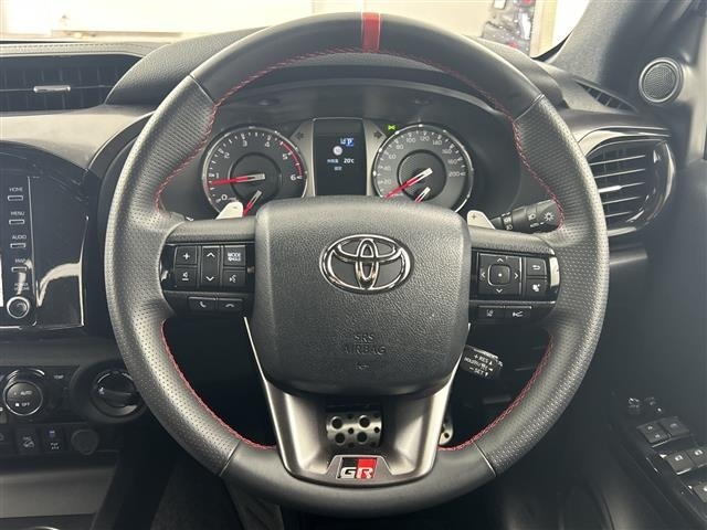 Toyota HILUX 2024 7014182-17