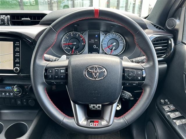 Toyota HILUX 2022 7014242-4