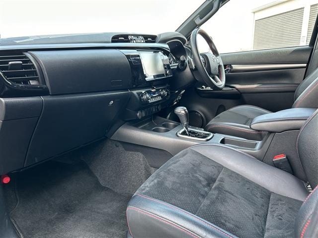 Toyota HILUX 2022 7014242-7