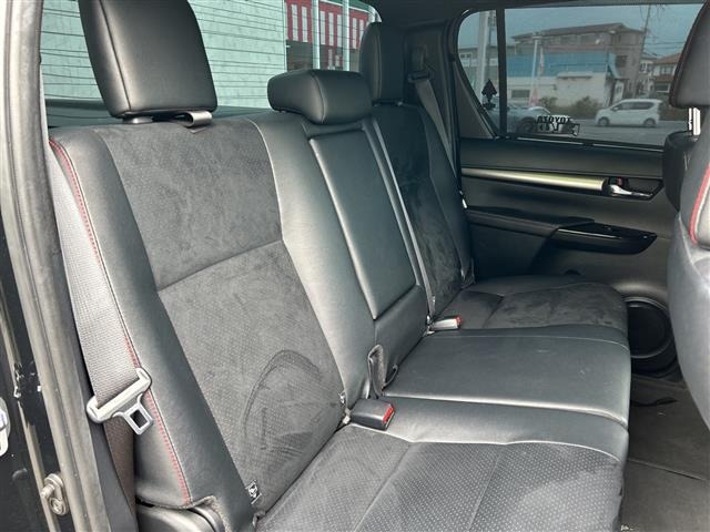 Toyota HILUX 2022 7014243-7